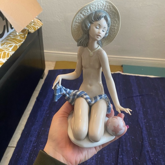 Lovely Rare Lladro Stunning Nude Porcelain Figurine - Picture 3 of 6